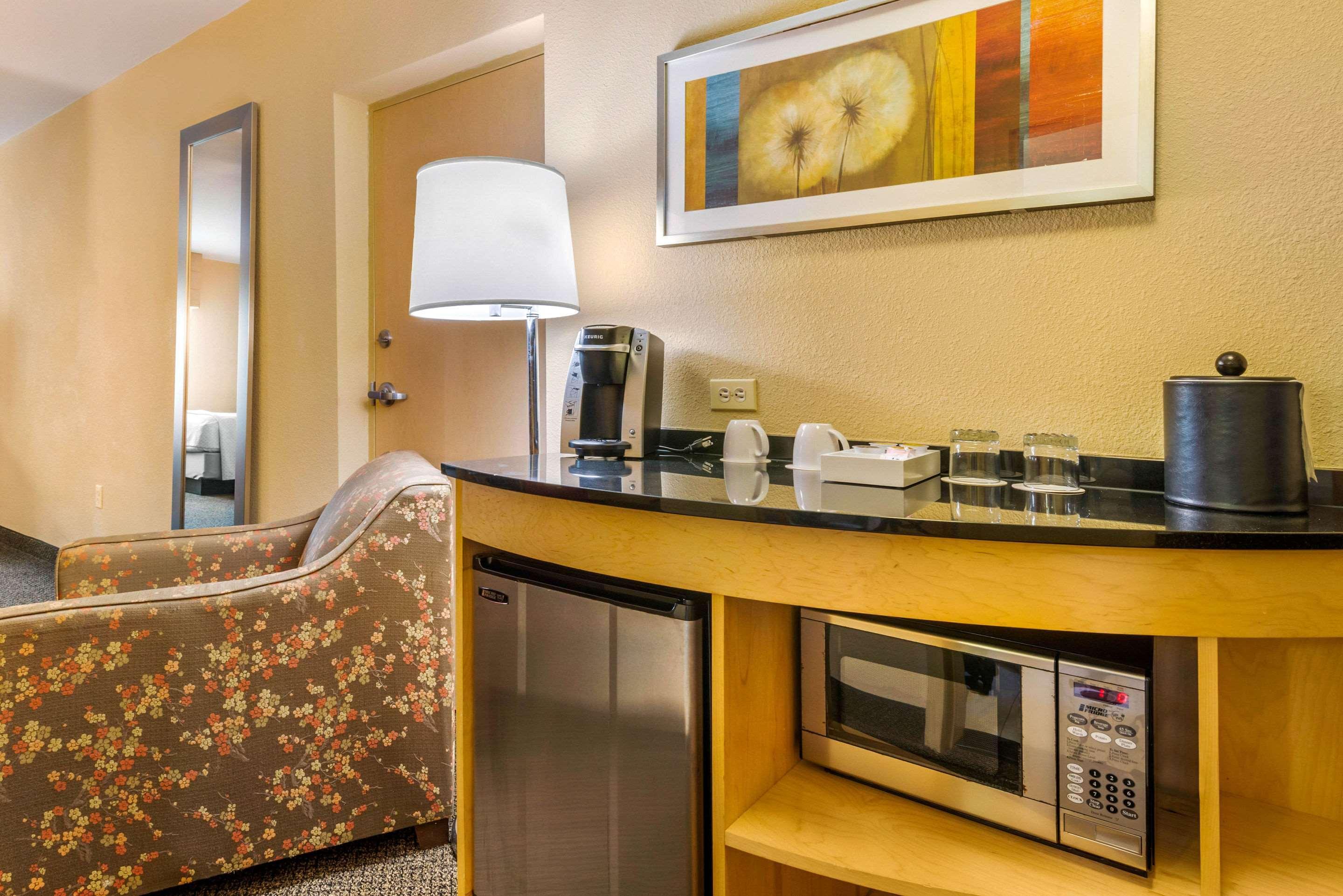Cambria Hotel Ft Lauderdale, Airport South & Cruise Port Дания-Бич Экстерьер фото