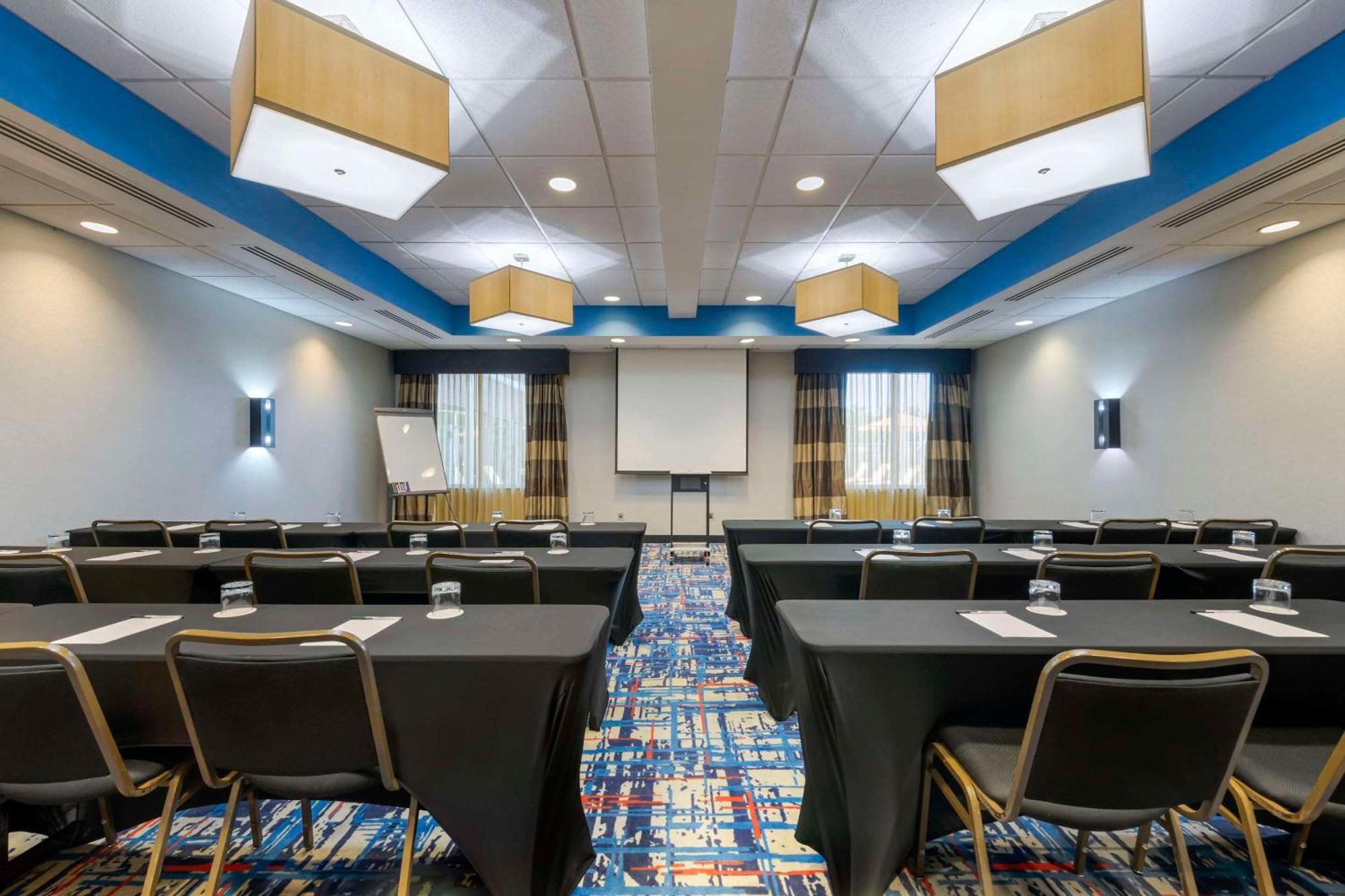 Cambria Hotel Ft Lauderdale, Airport South & Cruise Port Дания-Бич Экстерьер фото